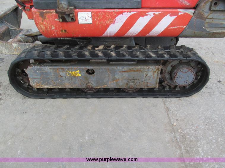 image for item E5817 2001 IHI Nana 7J mini excavator