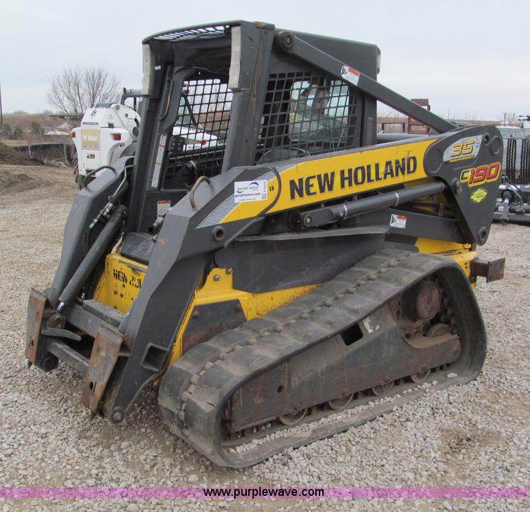 image for item E5818 New Holland C19 track skid steer