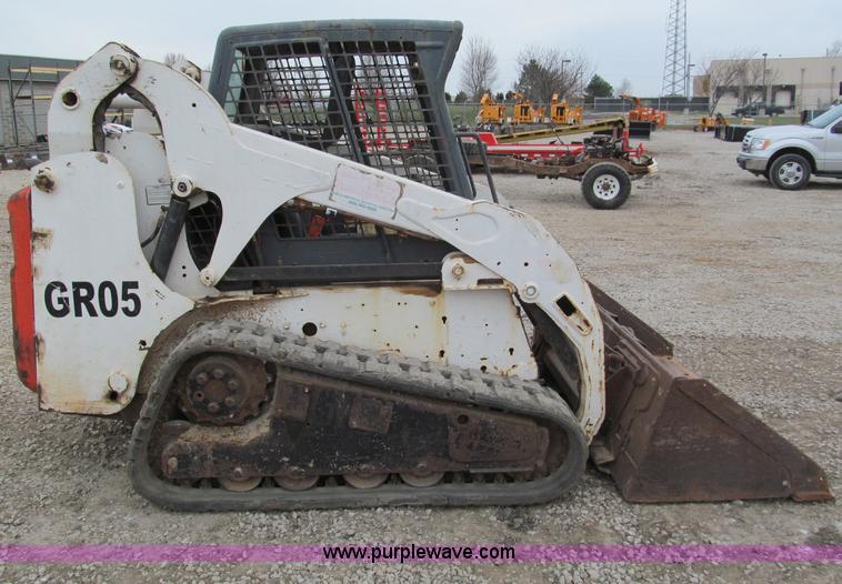 image for item E5820 2008 Bobcat T190 skid steer