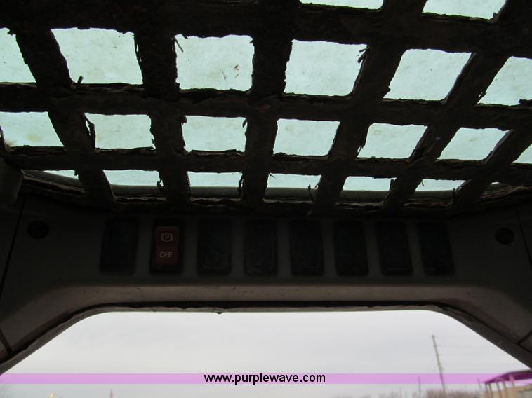 image for item E5820 2008 Bobcat T190 skid steer