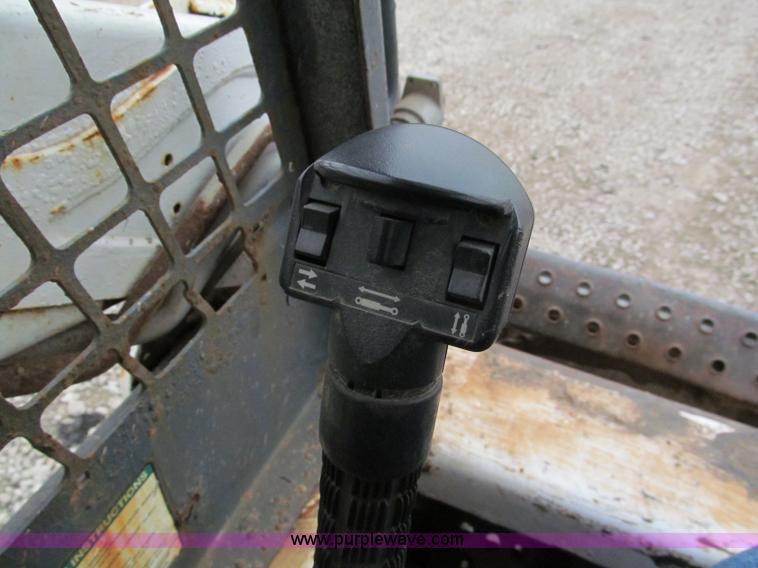 image for item E5820 2008 Bobcat T190 skid steer