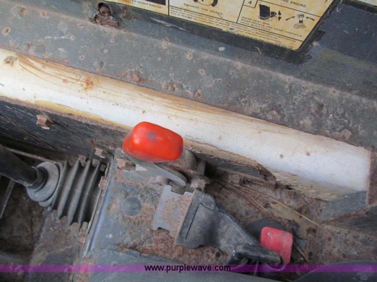 image for item E5820 2008 Bobcat T190 skid steer