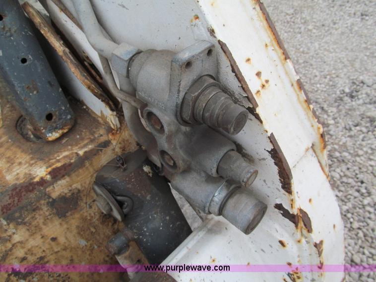 image for item E5820 2008 Bobcat T190 skid steer