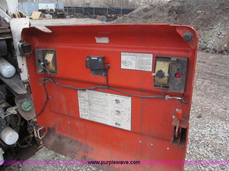 image for item E5820 2008 Bobcat T190 skid steer