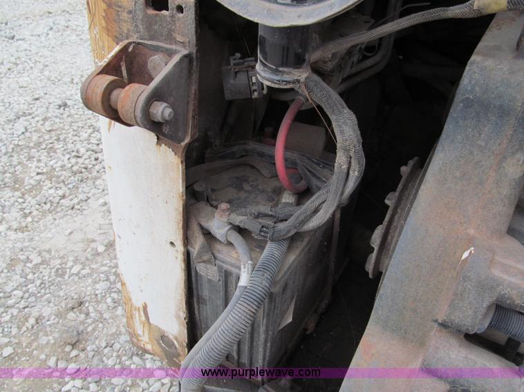 image for item E5820 2008 Bobcat T190 skid steer