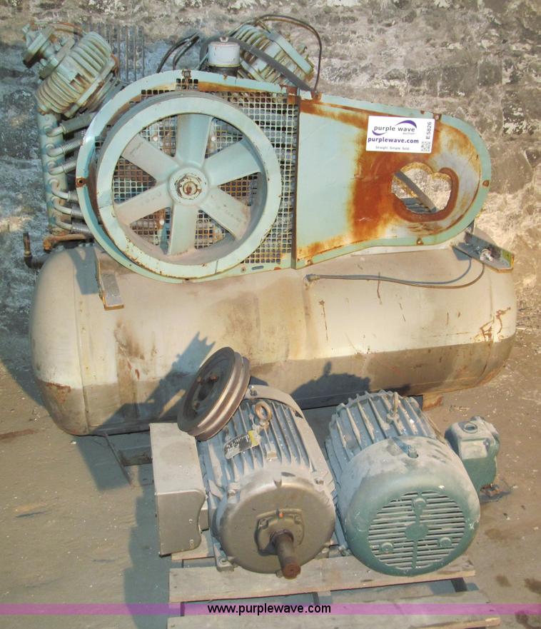 image for item E5826 Avasara 100 gallon air compressor