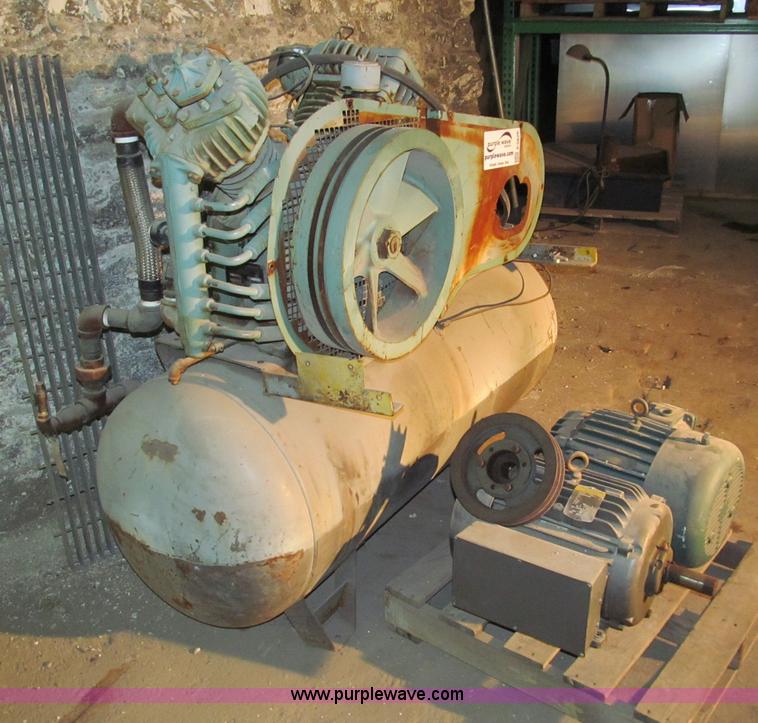 image for item E5826 Avasara 100 gallon air compressor