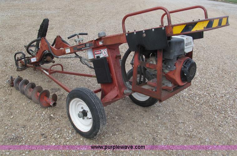 image for item E5831 General 660 Dig-R-Mobile hydraulic auger