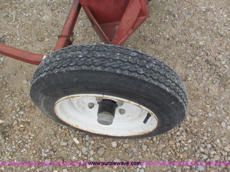 image for item E5831 General 660 Dig-R-Mobile hydraulic auger