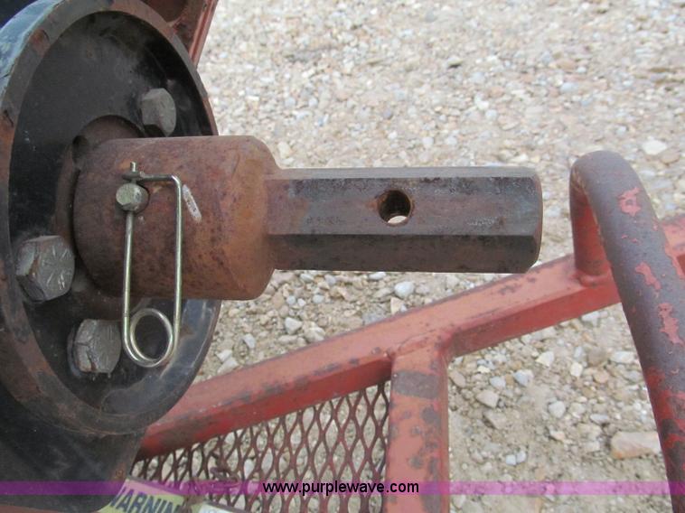 image for item E5831 General 660 Dig-R-Mobile hydraulic auger