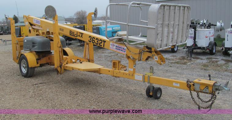 image for item E5832 2005 Bil-jax 3632T pull behind boom