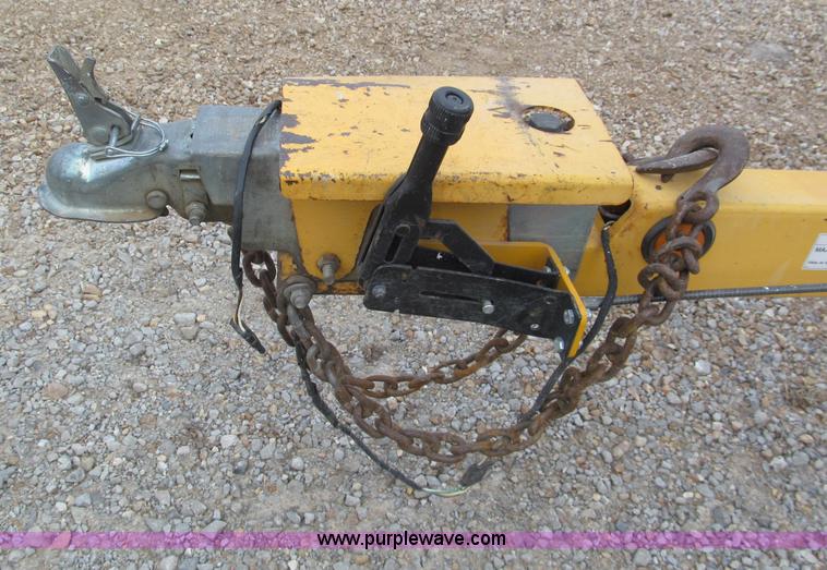 image for item E5832 2005 Bil-jax 3632T pull behind boom