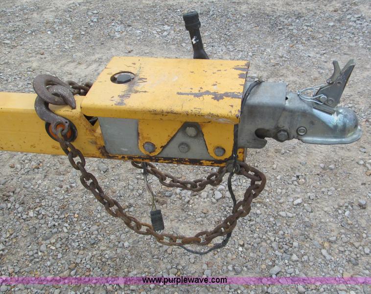 image for item E5832 2005 Bil-jax 3632T pull behind boom