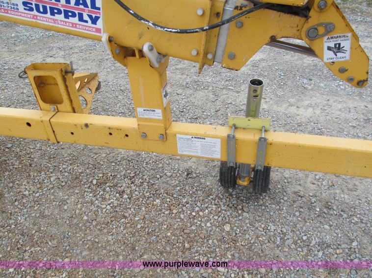 image for item E5832 2005 Bil-jax 3632T pull behind boom