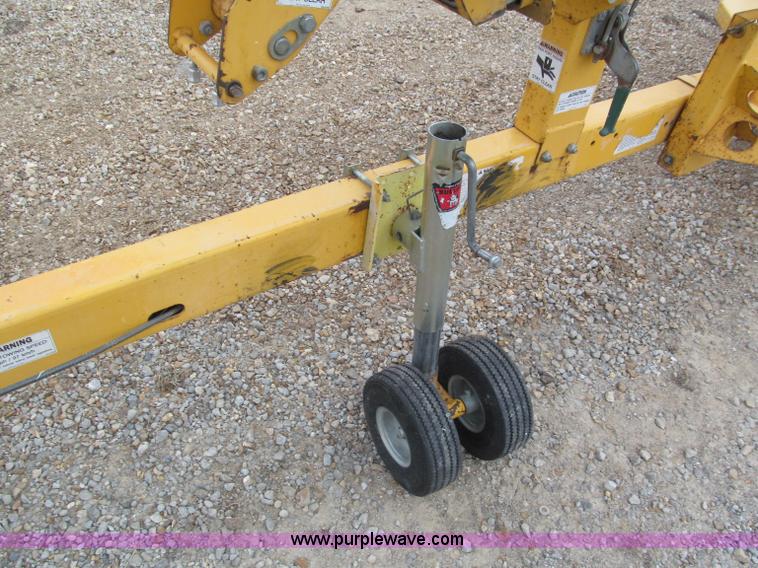 image for item E5832 2005 Bil-jax 3632T pull behind boom