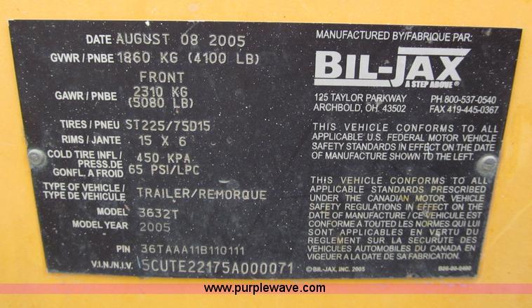 image for item E5832 2005 Bil-jax 3632T pull behind boom