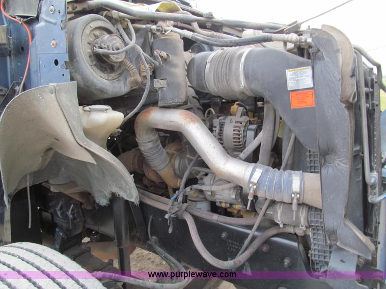 image for item E5833 2000 Ford F750 XLT quad cab flatbed truck