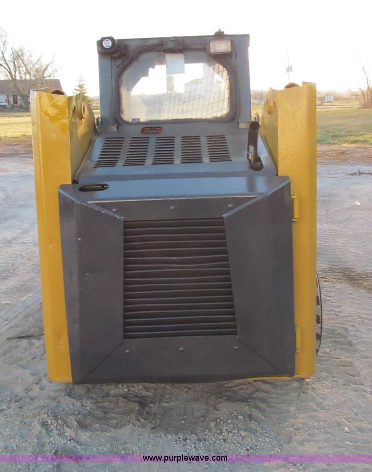 image for item E5840 1998 Mustang 2050 skid steer