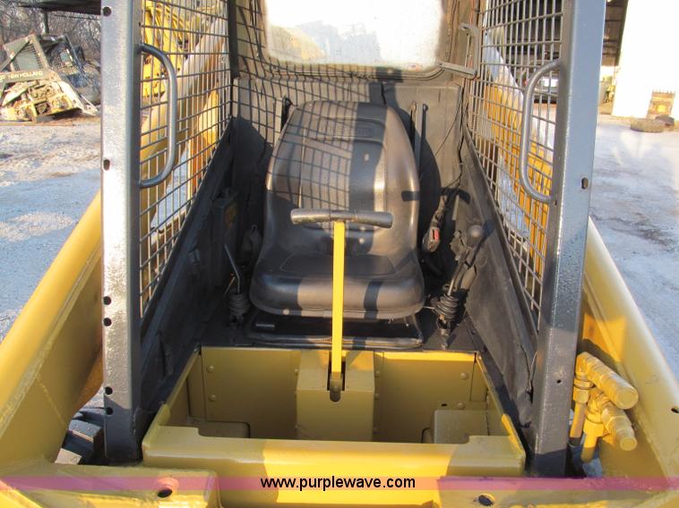 image for item E5840 1998 Mustang 2050 skid steer