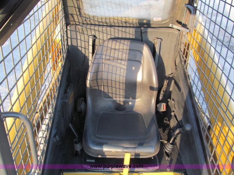 image for item E5840 1998 Mustang 2050 skid steer