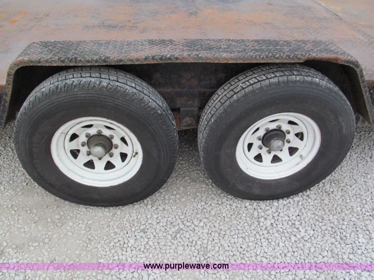 image for item E5852 1999 Buck 20' equipment trailer