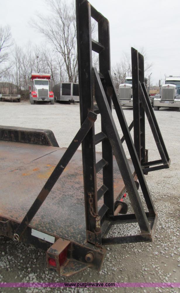 image for item E5852 1999 Buck 20' equipment trailer