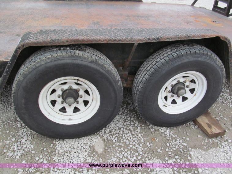 image for item E5852 1999 Buck 20' equipment trailer