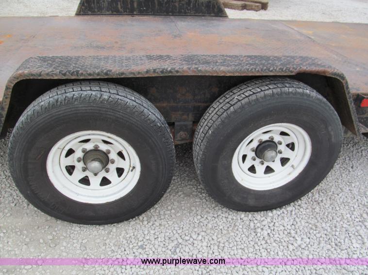 image for item E5852 1999 Buck 20' equipment trailer