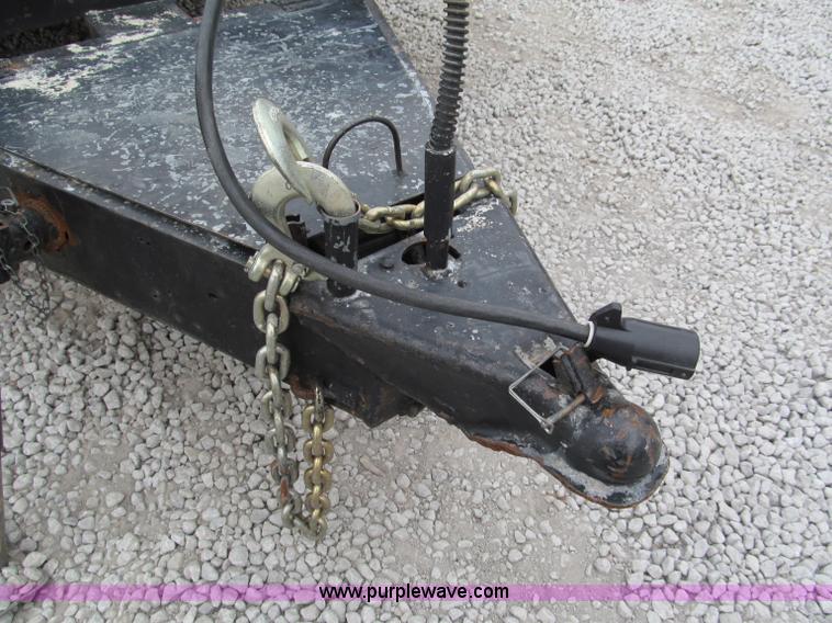 image for item E5852 1999 Buck 20' equipment trailer