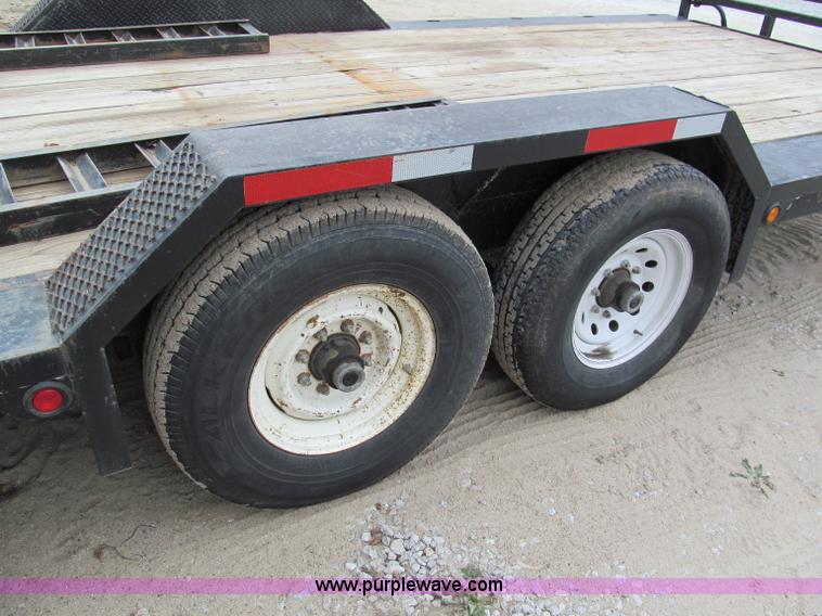 image for item E5853 2009 Long Tarnel 18' equipment trailer