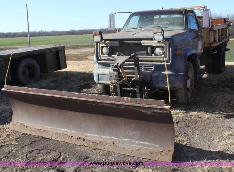 image for item E8242 1976 Chevrolet C65 Custom Deluxe dump truck