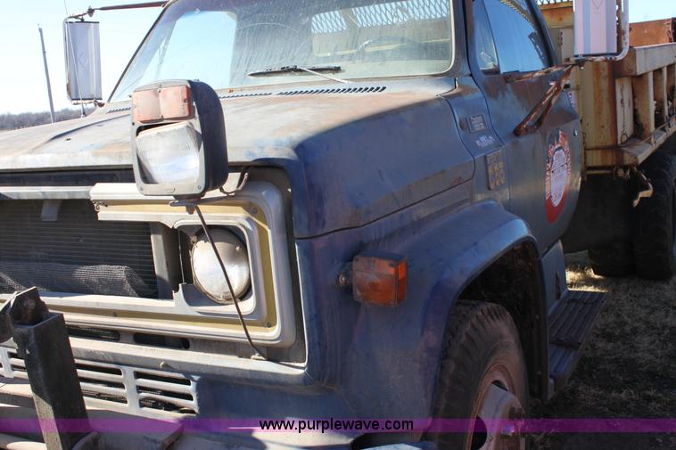 image for item E8242 1976 Chevrolet C65 Custom Deluxe dump truck