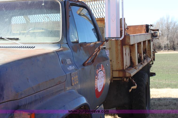 image for item E8242 1976 Chevrolet C65 Custom Deluxe dump truck