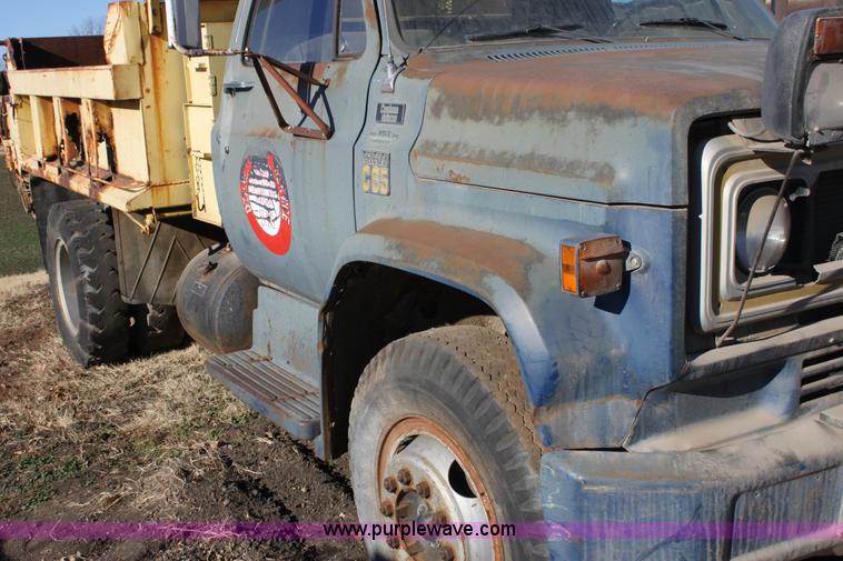 image for item E8242 1976 Chevrolet C65 Custom Deluxe dump truck