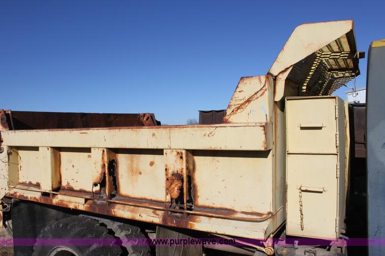 image for item E8242 1976 Chevrolet C65 Custom Deluxe dump truck