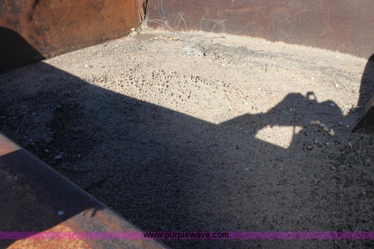 image for item E8242 1976 Chevrolet C65 Custom Deluxe dump truck