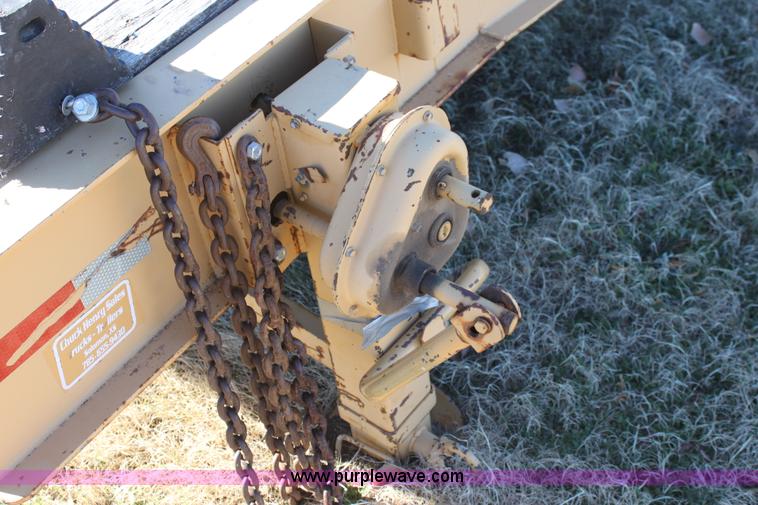 image for item E8246 Portable loading dock