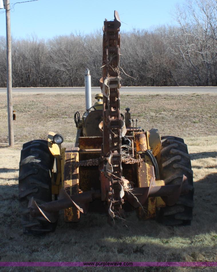 image for item E8247 1971 Case Davis Roadrunner trencher