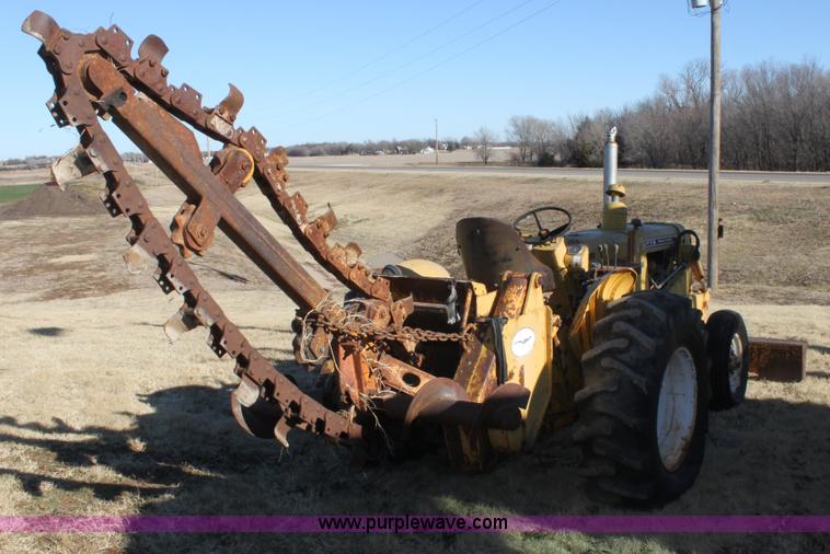 image for item E8247 1971 Case Davis Roadrunner trencher