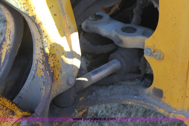 image for item E8250 1991 John Deere 300D backhoe