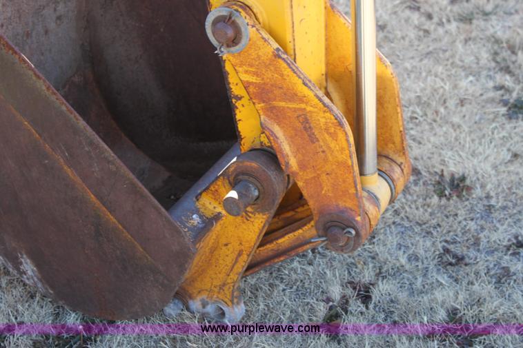 image for item E8250 1991 John Deere 300D backhoe