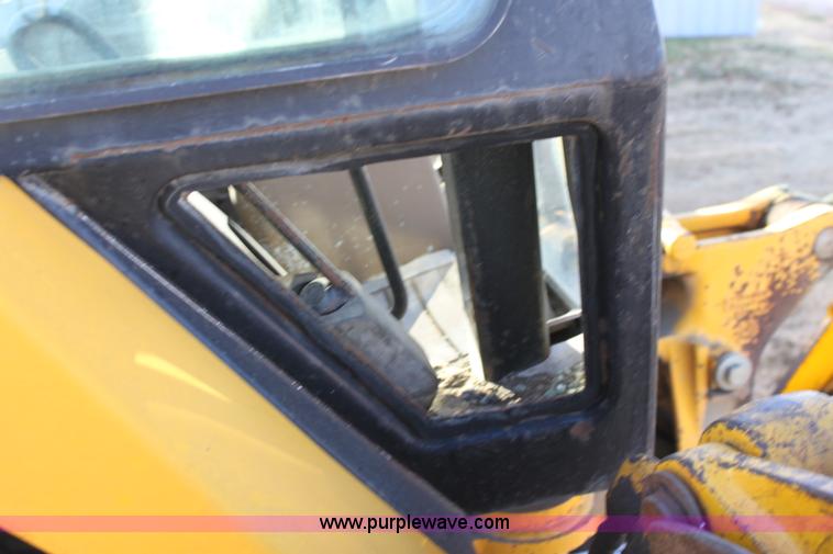 image for item E8250 1991 John Deere 300D backhoe