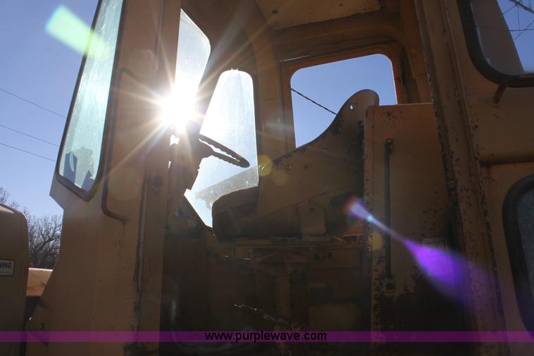 image for item E8251 1965 Fiat-Allis 645B wheel loader