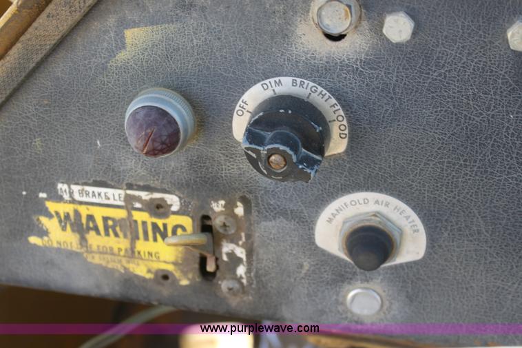 image for item E8251 1965 Fiat-Allis 645B wheel loader