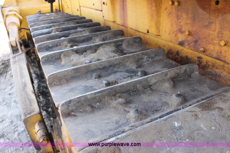 image for item E8258 1968 Caterpillar D8H dozer