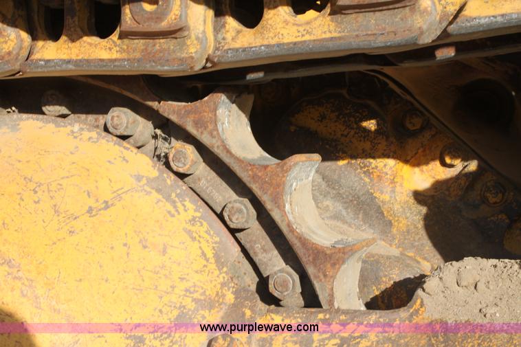 image for item E8259 1967 Caterpillar D8H dozer