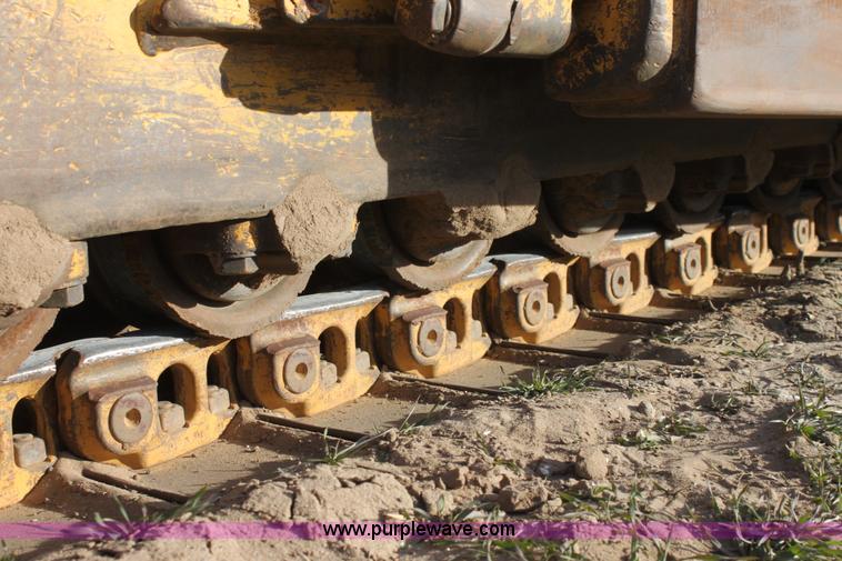 image for item E8259 1967 Caterpillar D8H dozer