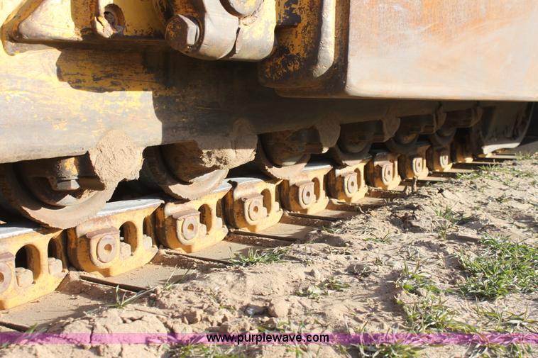 image for item E8259 1967 Caterpillar D8H dozer