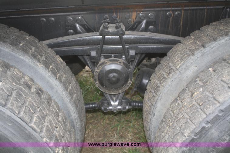 image for item F2712 1998 Volvo WG dump truck