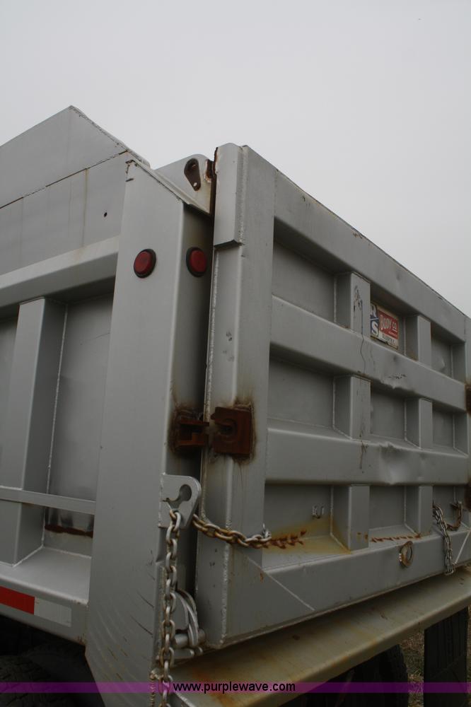 image for item F2712 1998 Volvo WG dump truck